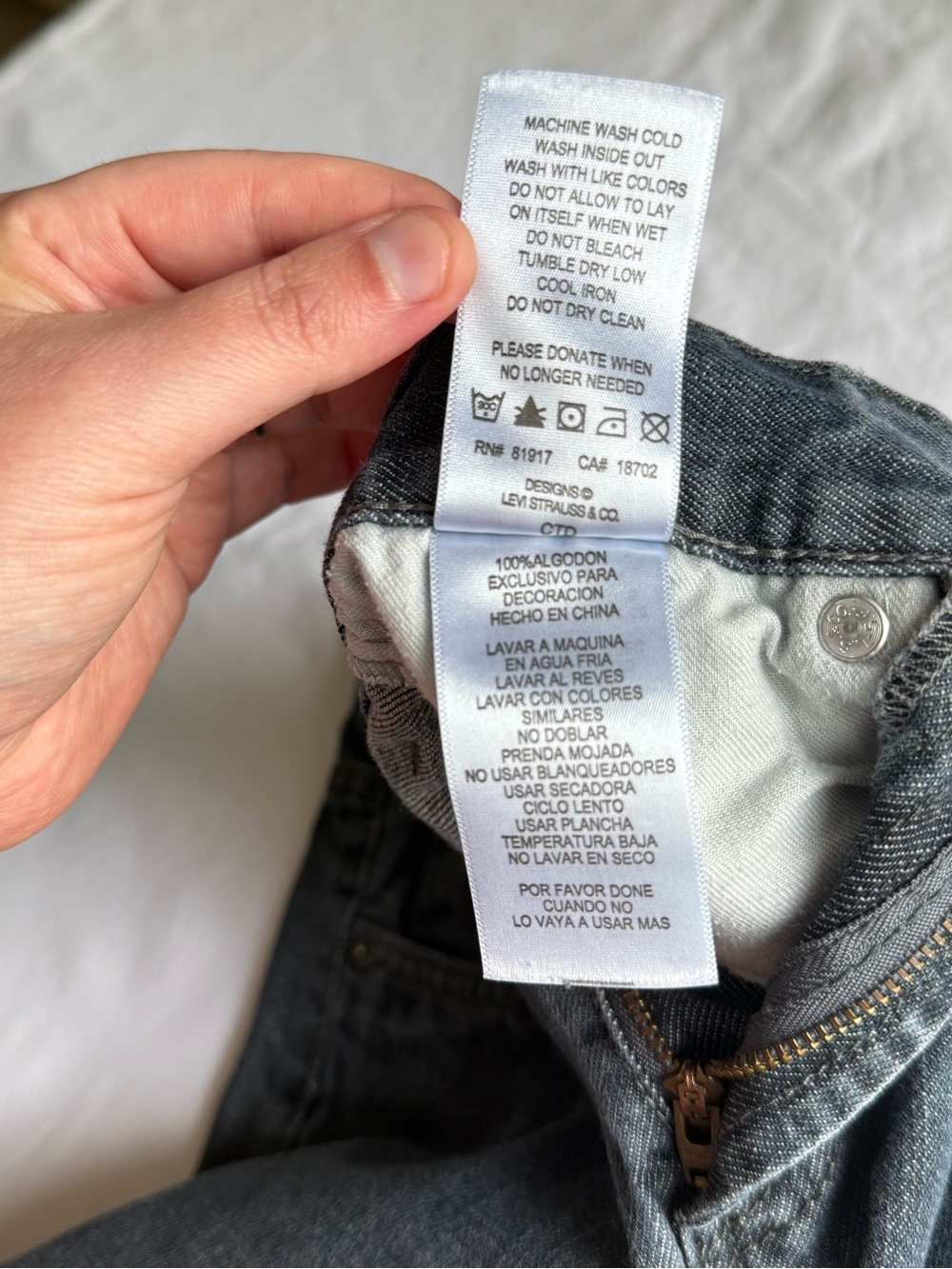 VTG LEVI'S 550 Relaxed Fit 12 Slim Jeans Boy Washed Dark Grey 100% Cotton Denim - Picture 7 of 10